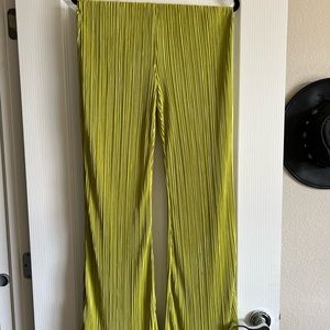 Good American ALWAYS FITS PLISSÉ PANTS 3/4